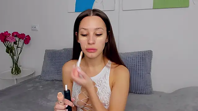 SelenaRousey online show from November 24, 7:08 am