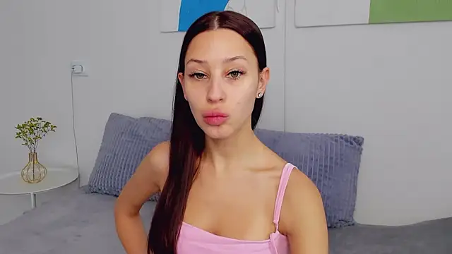 SelenaRousey online show from February 12, 6:46 am