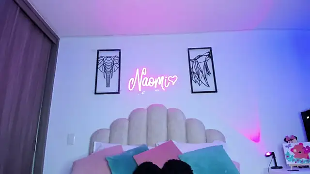 NaomiAsha online show from March 4, 8:05 pm