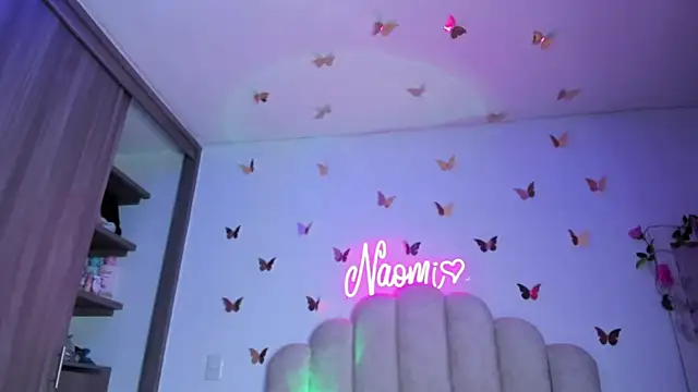 Snapshot of NaomiAsha chatting on November 4, 12:47 am NaomiAsha online show from November 4, 12:47 am