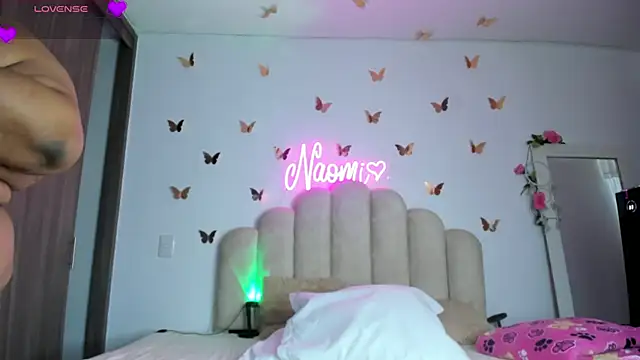 Snapshot of NaomiAsha chatting on November 30, 7:14 pm NaomiAsha online show from November 30, 7:14 pm