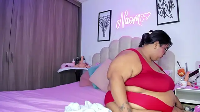 NaomiAsha online show from April 5, 8:26 pm