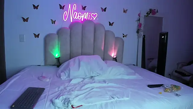 Snapshot of NaomiAsha chatting on November 18, 11:15 pm NaomiAsha online show from November 18, 11:15 pm