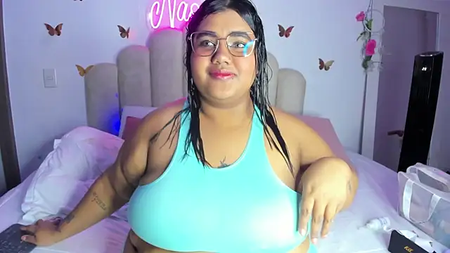 NaomiAsha online show from December 16, 11:31 pm