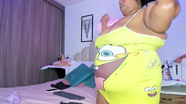 NaomiAsha online show from March 29, 8:32 pm