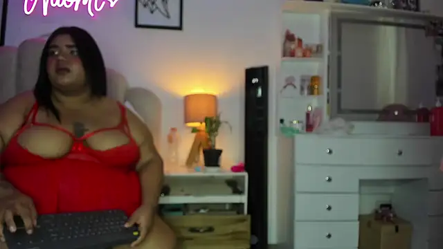 NaomiAsha online show from June 5, 12:33 pm