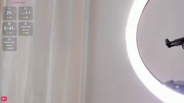 Snapshot of Kimmie_kaboom_x chatting on November 7, 6:56 pm Kimmie kaboom x online show from November 7, 6:56 pm