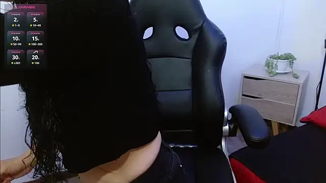 AlexandraJones  online show from September 23, 1:56 am