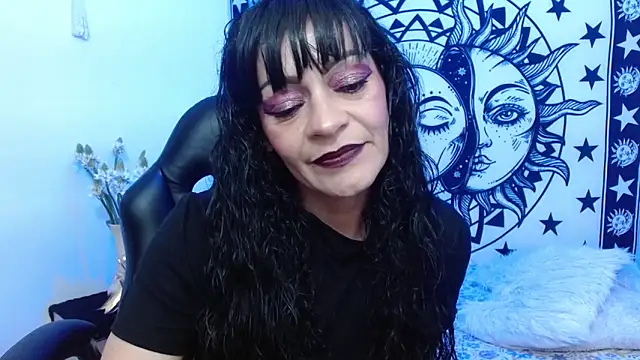 AlexandraJones  online show from December 16, 2:49 am