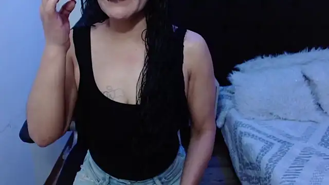 AlexandraJones  online show from September 27, 1:12 am