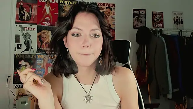 Niky  Jess online show from October 23, 6:23 am