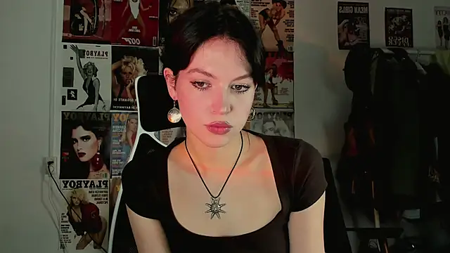 Niky  Jess online show from November 5, 7:44 am