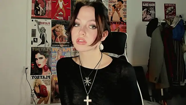 Niky  Jess online show from December 14, 5:51 pm