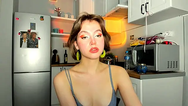 Niky  Jess online show from March 3, 8:11 pm