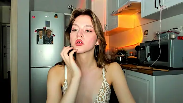 Niky  Jess online show from February 26, 5:21 pm