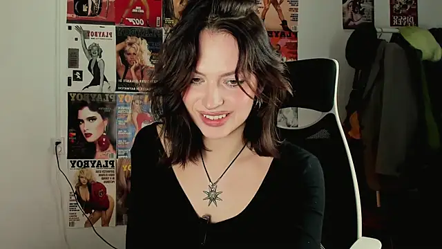 Niky  Jess online show from December 1, 5:14 pm