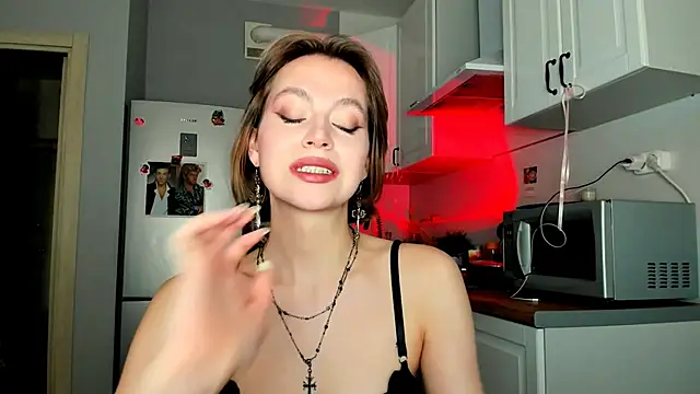 Niky  Jess online show from March 11, 8:41 am