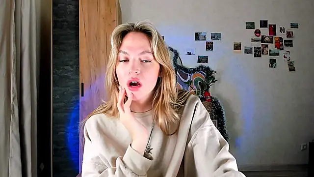 Niky  Jess online show from December 22, 5:44 am