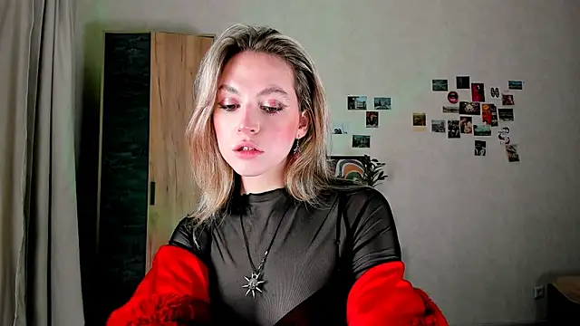 Niky  Jess online show from December 19, 2:24 pm