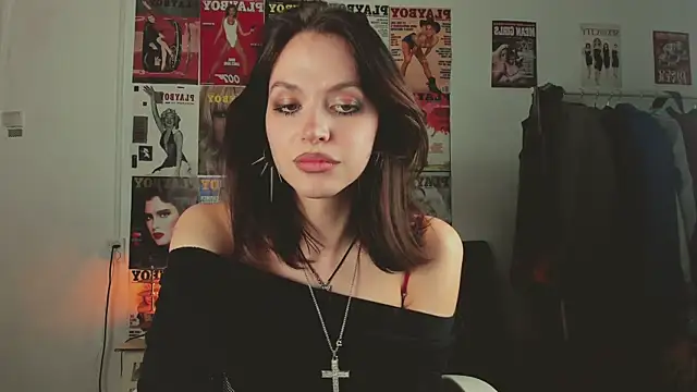 Niky  Jess online show from March 22, 6:42 pm