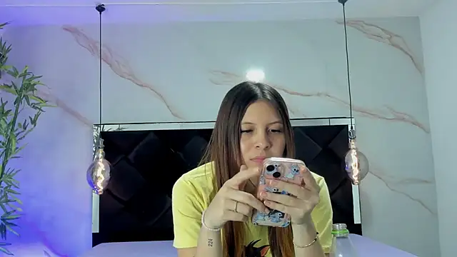 Snapshot of AngelaaCute_ chatting on September 15, 12:16 pm AngelaaCute online show from September 15, 12:16 pm