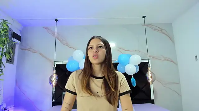 Snapshot of AngelaaCute_ chatting on September 23, 12:12 pm AngelaaCute online show from September 23, 12:12 pm