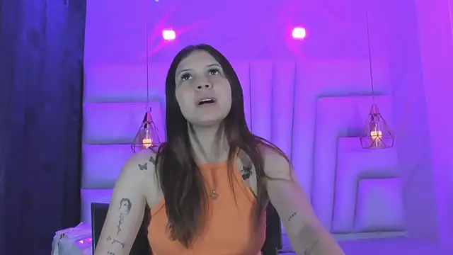 AngelaaCute  online show from April 7, 12:18 pm