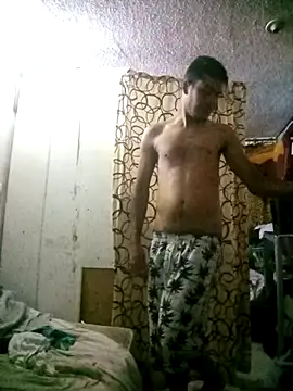 Snapshot of latino_feet chatting on October 8, 3:52 am latino feet online show from October 8, 3:52 am