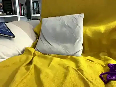 Snapshot of fastuga24 chatting on November 17, 2:43 pm fastuga24 online show from November 17, 2:43 pm