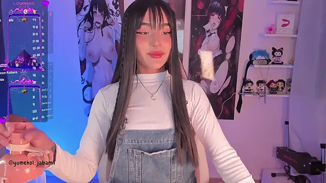 Snapshot of Sweet-bunny1 chatting on March 21, 8:08 pm Sweet-bunny1 online show from March 21, 8:08 pm