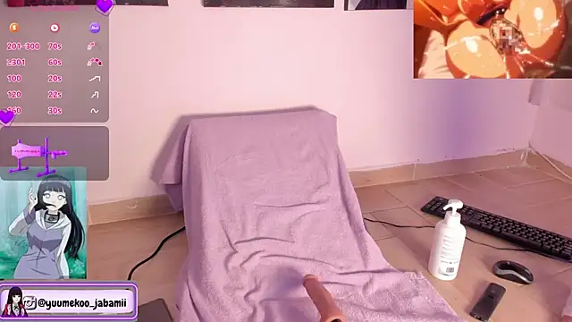 Snapshot of Sweet-bunny1 chatting on February 1, 6:32 am Sweet-bunny1 online show from February 1, 6:32 am