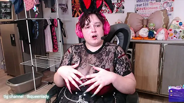 LadyRochester online show from April 1, 10:28 pm