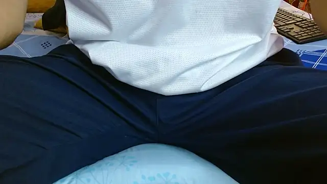 Snapshot of nickolas_moon chatting on December 26, 6:43 pm nickolas moon online show from December 26, 6:43 pm