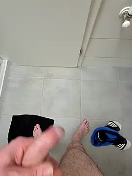 kisbiro77777 online show from March 2, 7:54 pm