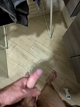 Snapshot of kisbiro77777 chatting on October 10, 7:36 pm kisbiro77777 online show from October 10, 7:36 pm