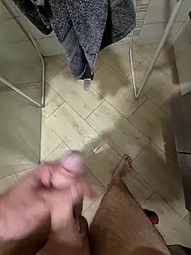 Snapshot of kisbiro77777 chatting on September 28, 7:32 pm kisbiro77777 online show from September 28, 7:32 pm