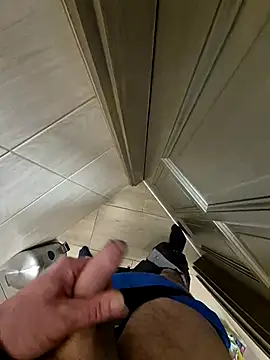 Snapshot of kisbiro77777 chatting on March 19, 2:13 pm kisbiro77777 online show from March 19, 2:13 pm