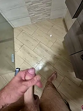 Snapshot of kisbiro77777 chatting on September 15, 6:52 pm kisbiro77777 online show from September 15, 6:52 pm