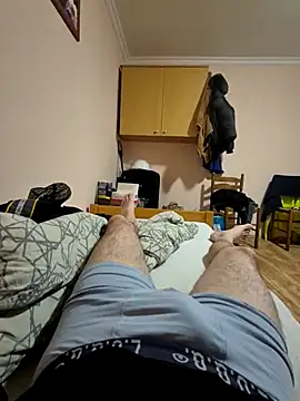 Snapshot of kisbiro77777 chatting on November 3, 7:28 pm kisbiro77777 online show from November 3, 7:28 pm