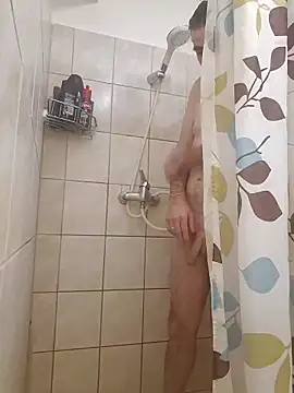 Snapshot of kisbiro77777 chatting on December 15, 7:09 pm kisbiro77777 online show from December 15, 7:09 pm