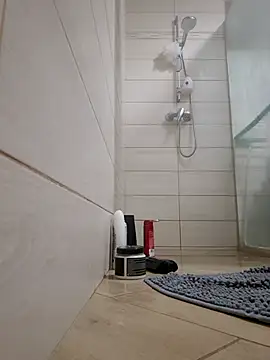 Snapshot of kisbiro77777 chatting on March 22, 9:31 pm kisbiro77777 online show from March 22, 9:31 pm