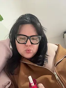 Snapshot of SharonSharpblade chatting on January 22, 3:40 pm SharonSharpblade online show from January 22, 3:40 pm