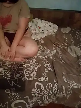 Snapshot of ZeFFirky chatting on October 16, 2:25 pm ZeFFirky online show from October 16, 2:25 pm