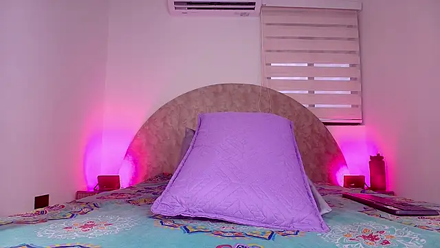 anisha x online show from November 23, 7:13 pm