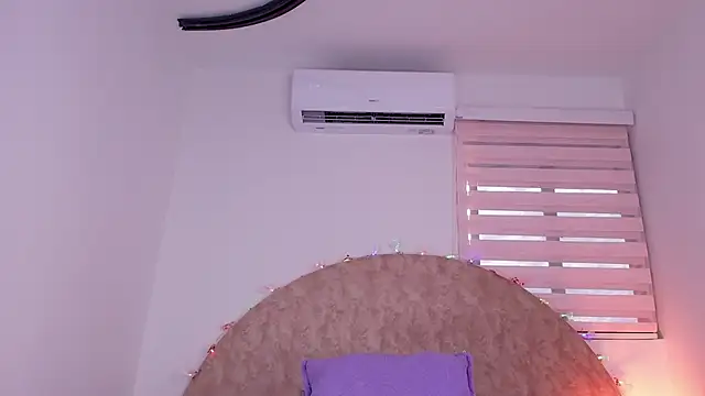 anisha x online show from December 2, 7:15 pm