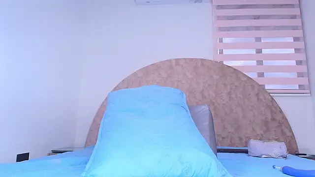 Snapshot of anisha_x chatting on July 15, 7:21 pm anisha x online show from July 15, 7:21 pm