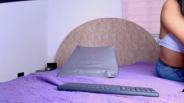 anisha x online show from February 28, 7:24 pm