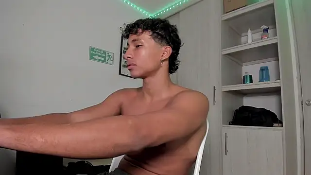 Snapshot of _diegsz_ chatting on February 2, 9:07 am diegsz online show from February 2, 9:07 am