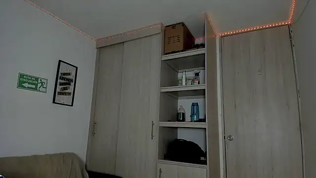 Snapshot of _diegsz_ chatting on February 2, 6:04 am diegsz online show from February 2, 6:04 am