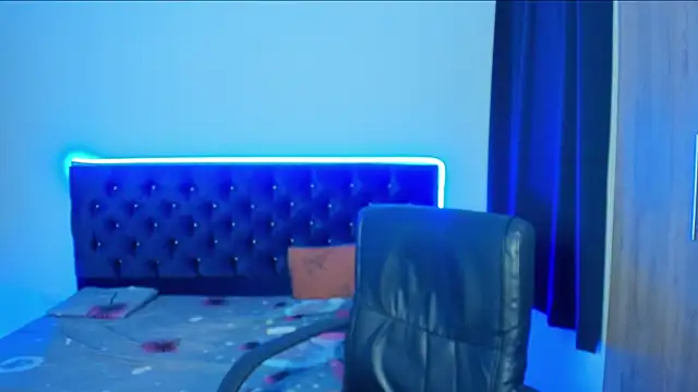 Snapshot of _diegsz_ chatting on December 22, 7:25 pm diegsz online show from December 22, 7:25 pm